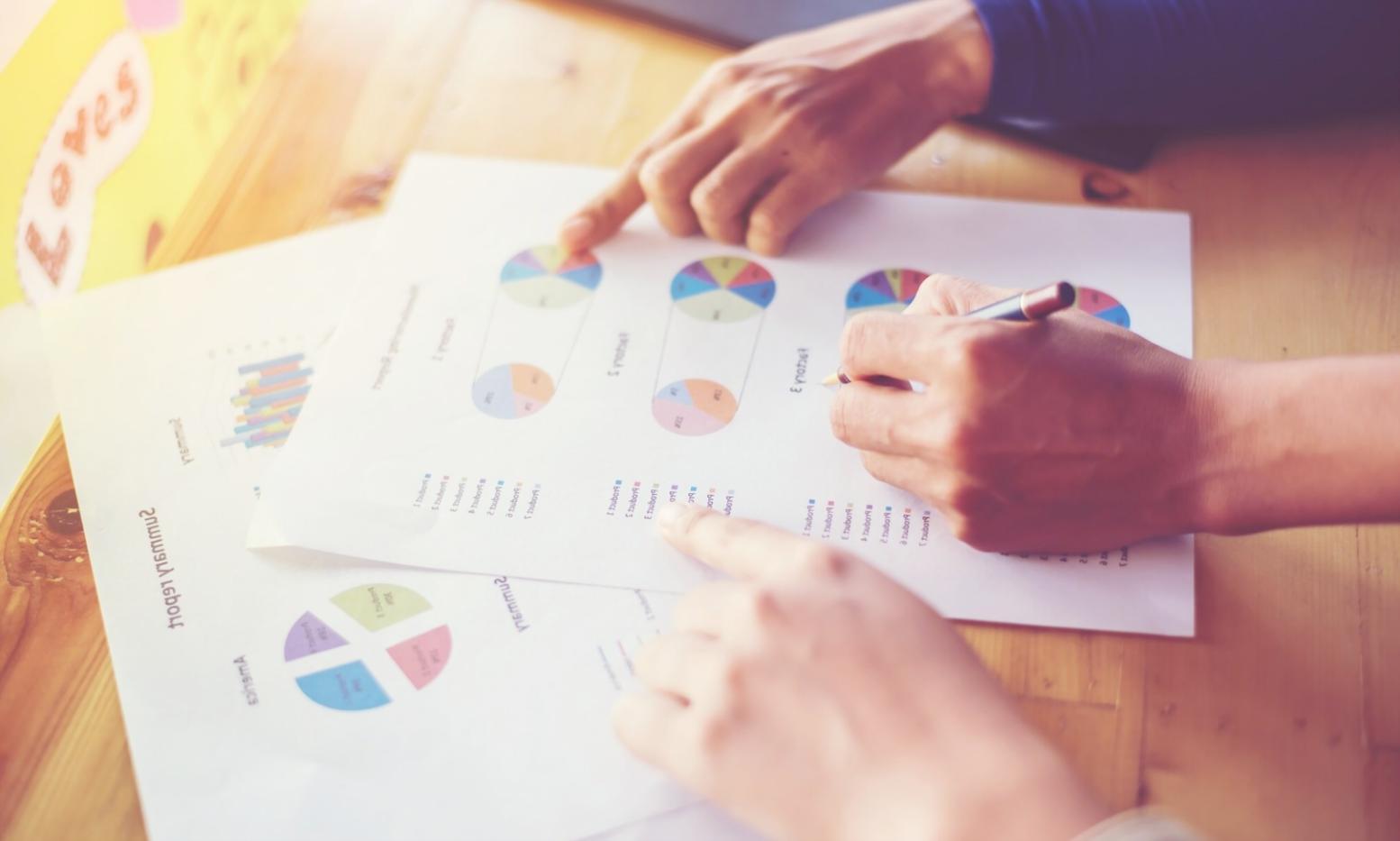 Participants analyzing technical SEO data during workshop session